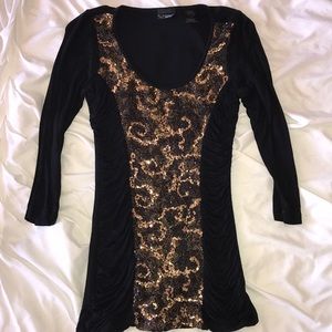 Fitted sequence 3/4 sleeve